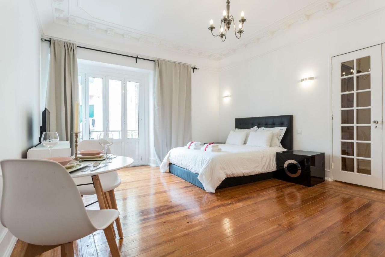 6 Clouds Apartment Lisbon Luaran gambar